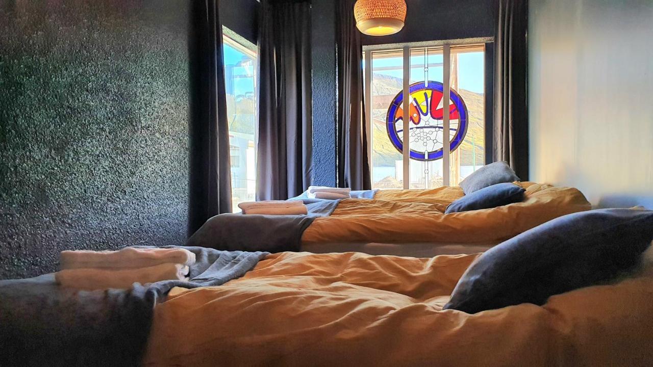 The Bank Sleeping Guesthouse Neskaupstaður Dış mekan fotoğraf