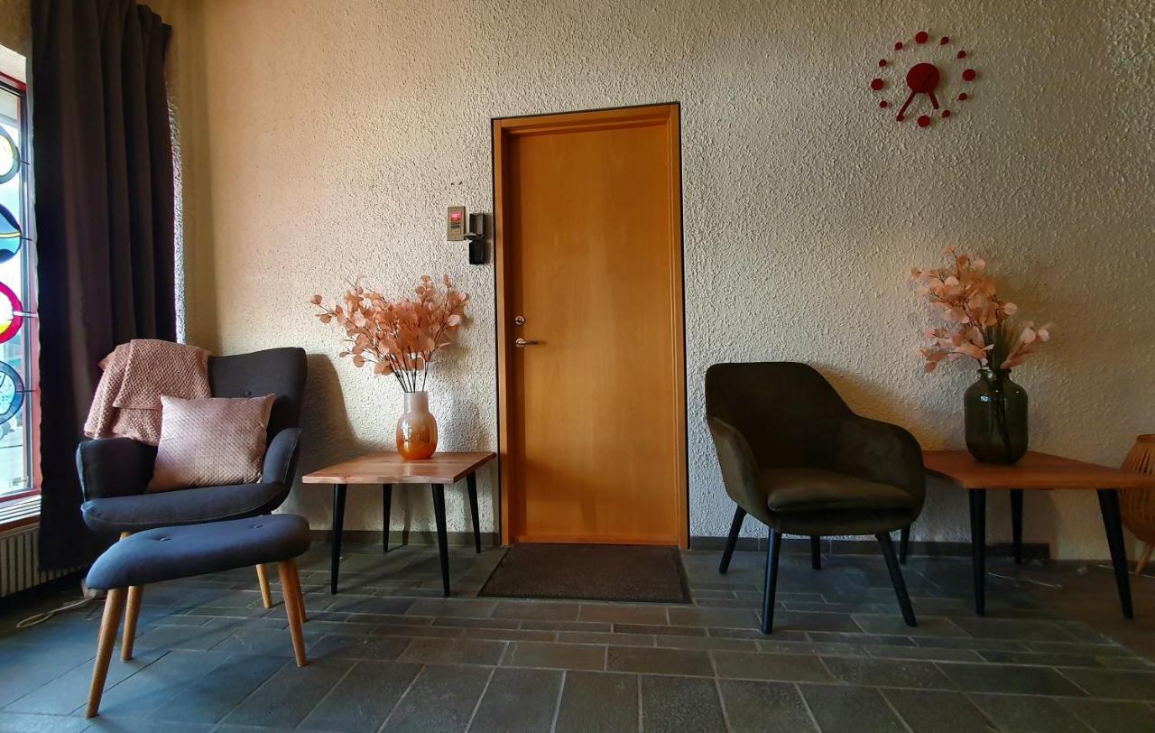 The Bank Sleeping Guesthouse Neskaupstaður Dış mekan fotoğraf