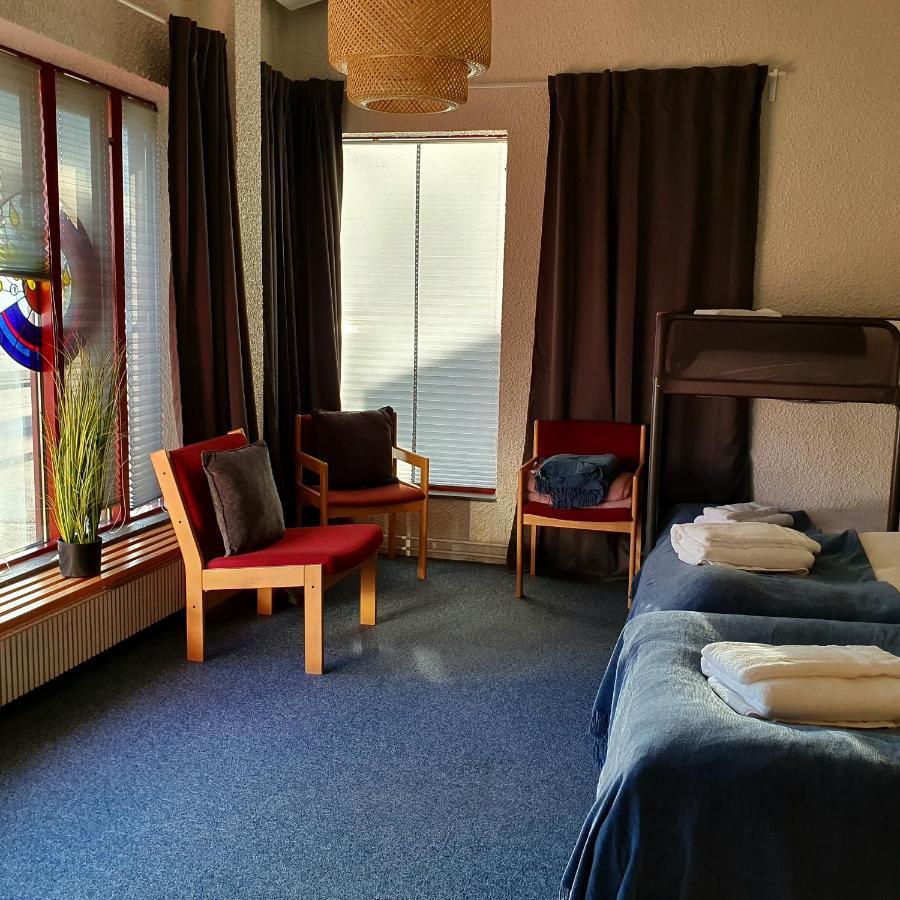 The Bank Sleeping Guesthouse Neskaupstaður Dış mekan fotoğraf