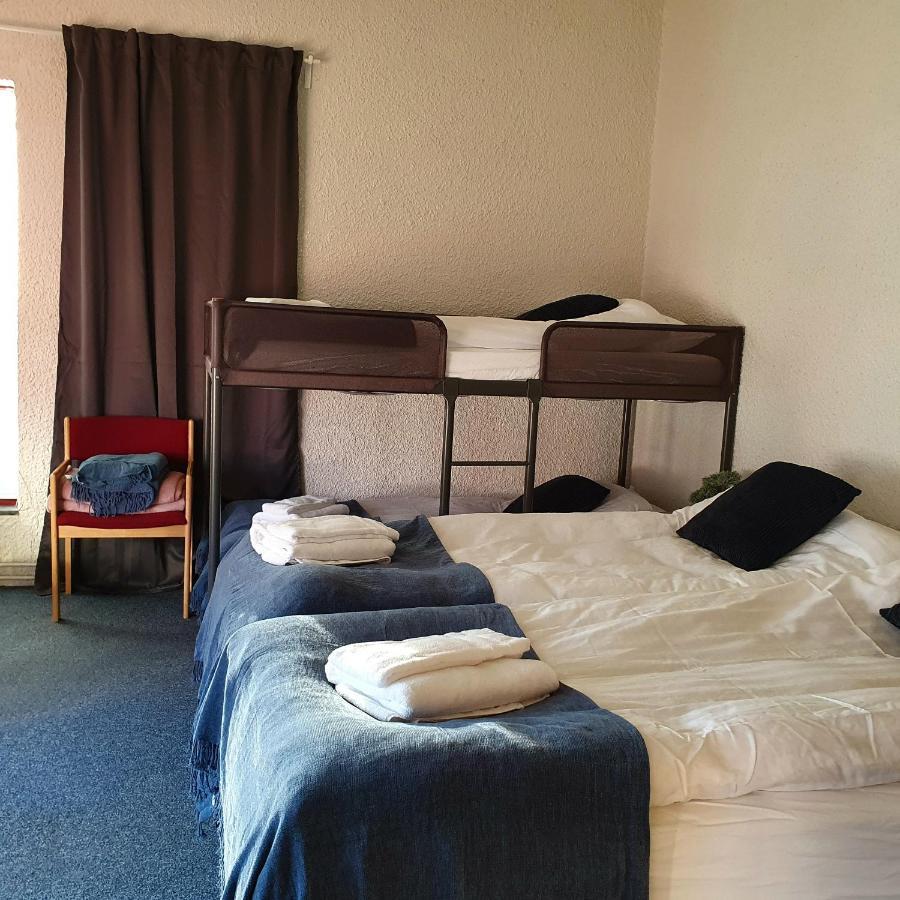 The Bank Sleeping Guesthouse Neskaupstaður Dış mekan fotoğraf